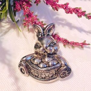 🌸Vintage Large Bunny Pendant/Brooch🌸